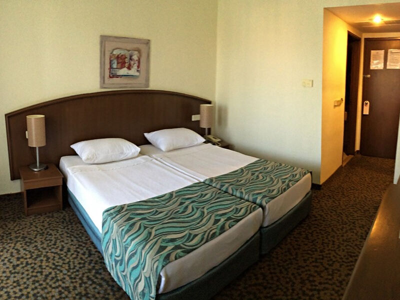 Dosi Hotel