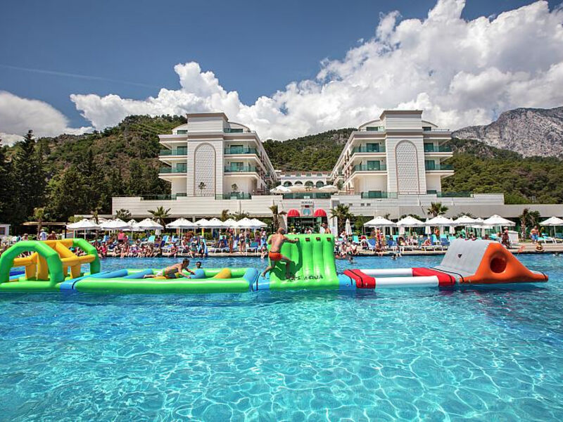 Dosinia Luxury Resort