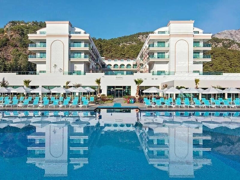 Dosinia Luxury Resort