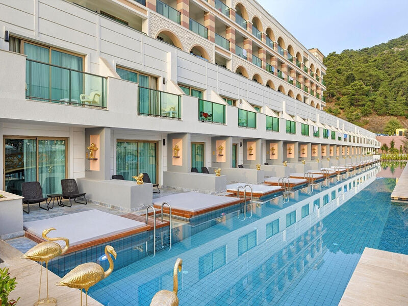 Dosinia Luxury Resort