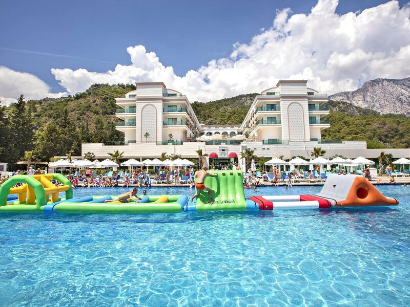 Dosinia Luxury Resort