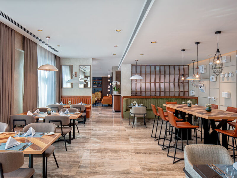 Doubletree By Hilton Dubai M Square Hotel & Residences