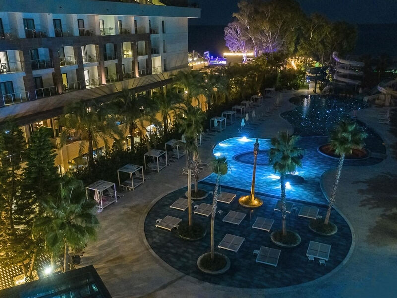 Doubletree By Hilton Kemer