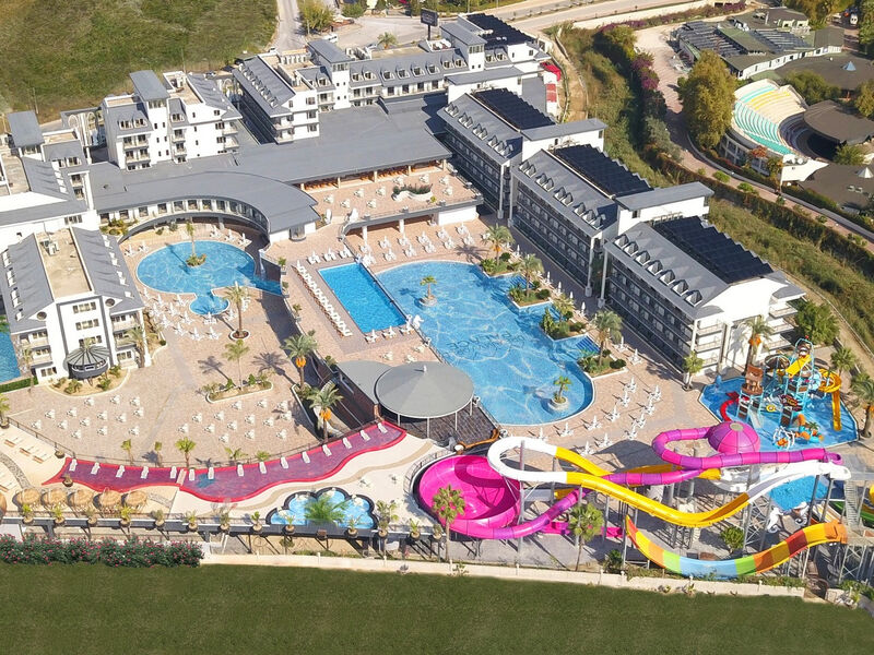 Dream World Palace