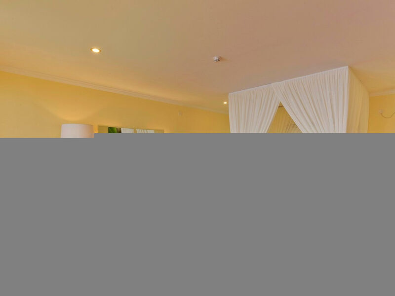 Dreamland The Unique Sea & Lake Resort