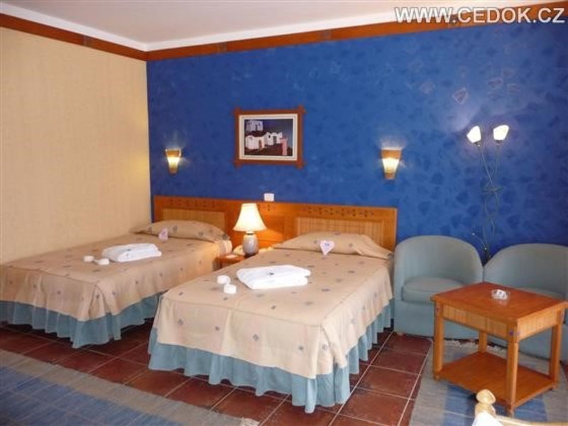 Dreams Beach Resort