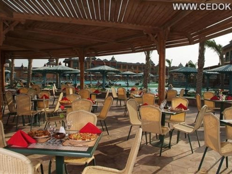 Dreams Beach Resort
