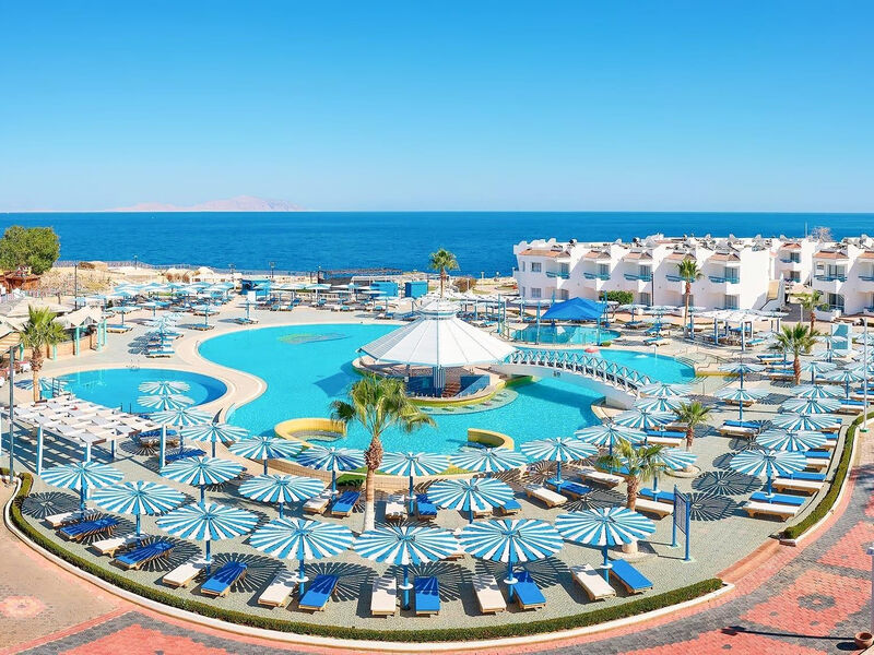 Dreams Beach Resort