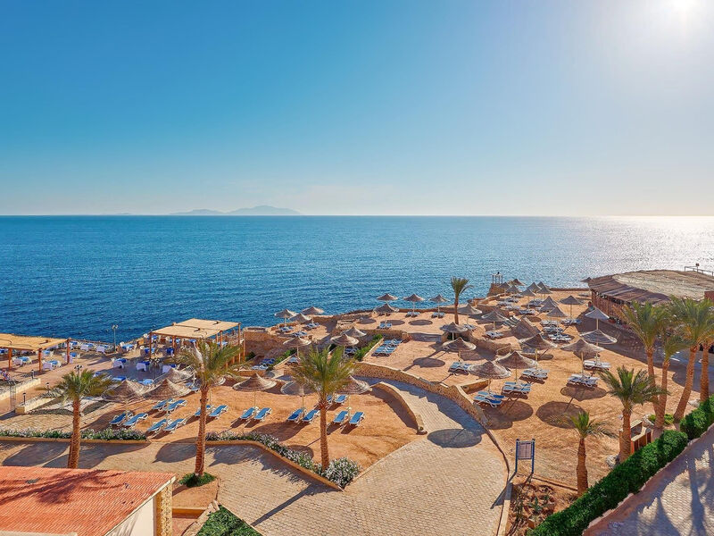 Dreams Beach Resort