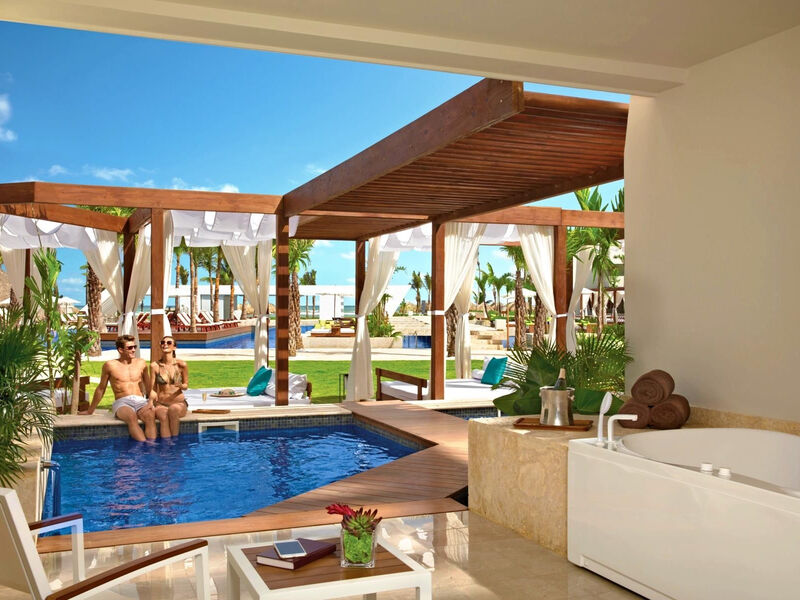 Dreams Onyx Resort