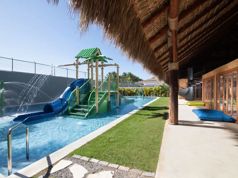 Dreams Onyx Resort