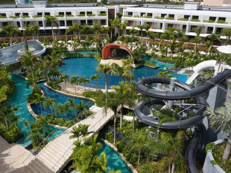 Dreams Onyx Resort