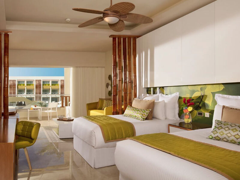 Dreams Onyx Resort