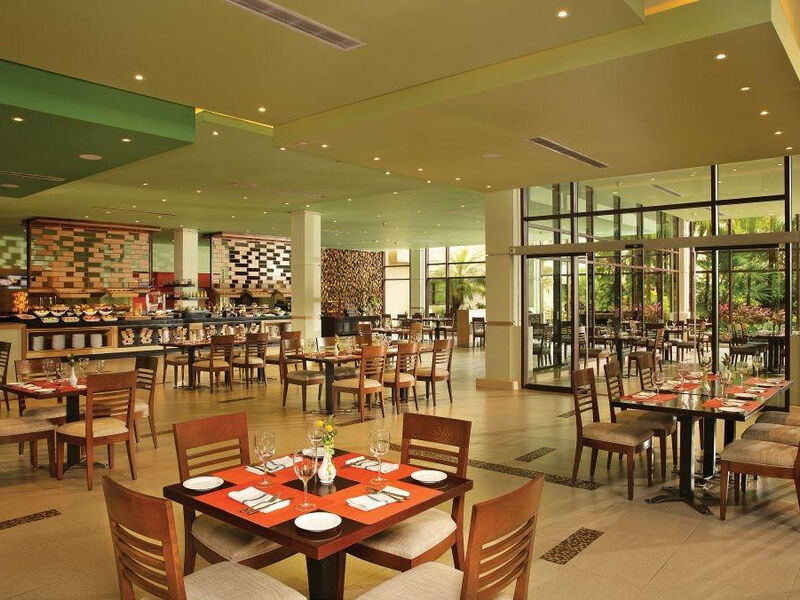 Dreams Riviera Cancun Resort & Spa