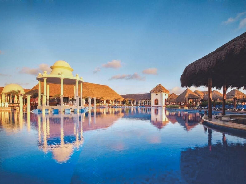 Dreams Sapphire Resort & Spa