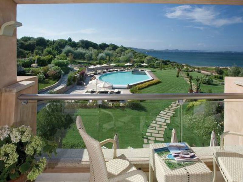 Ea Bianca Luxury Resort