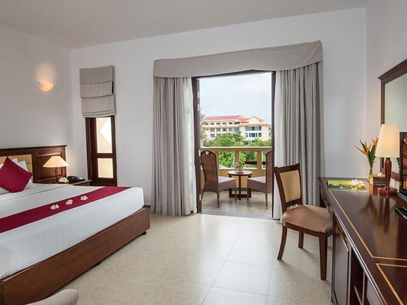 Eden Resort