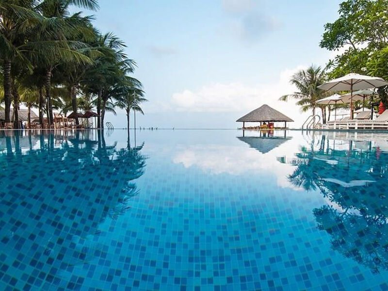 Eden Resort