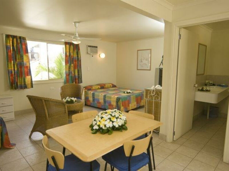 Edgewater Resort & Spa