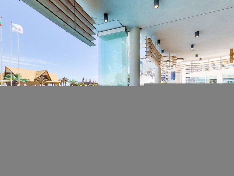 Effect Grand Victoria