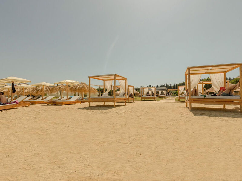 Ekati Mare Boutique Resort