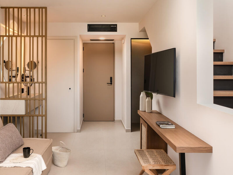 Ekati Mare Boutique Resort