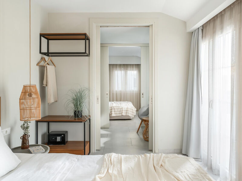 Ekati Mare Boutique Resort