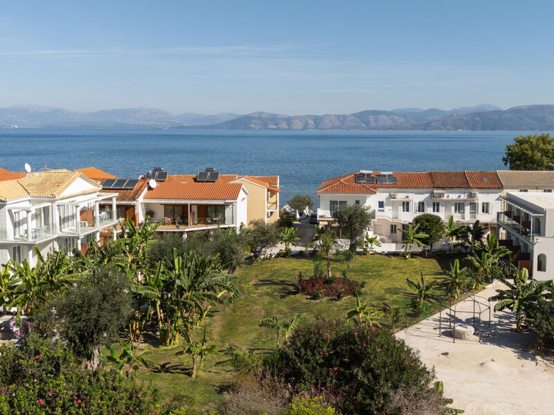 Ekati Mare Boutique Resort