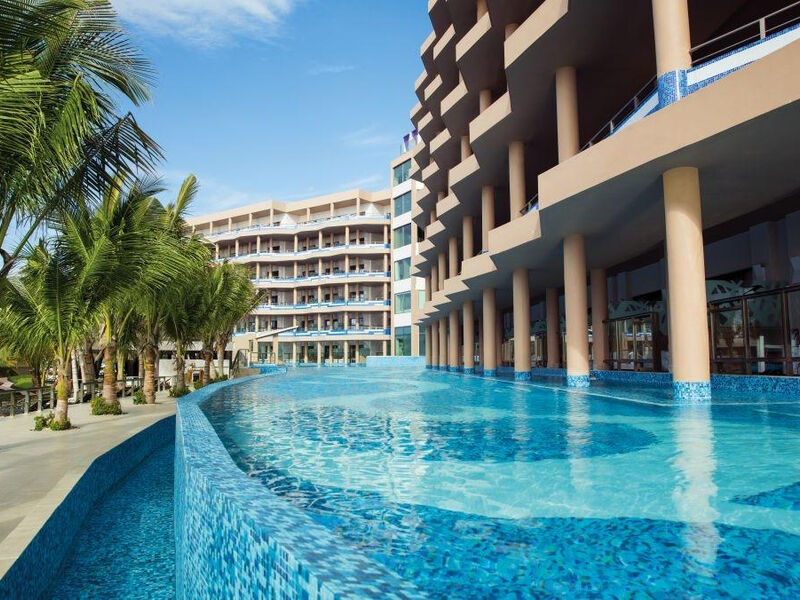 El Dorado Seaside Suites
