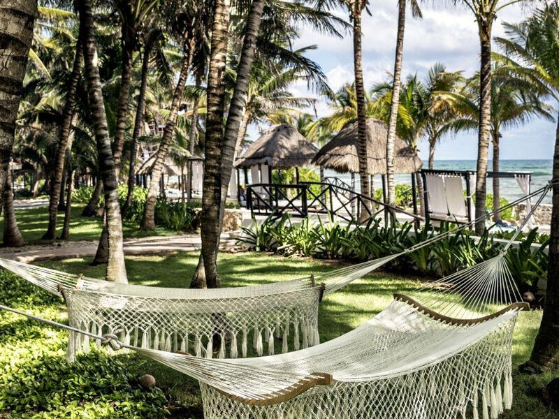 El Dorado Seaside Suites