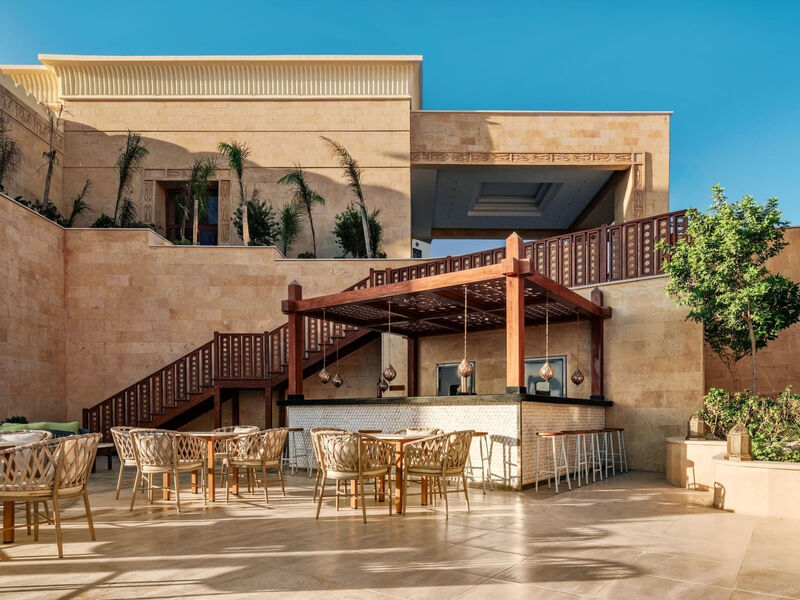 El Kasr Sahl Hasheesh