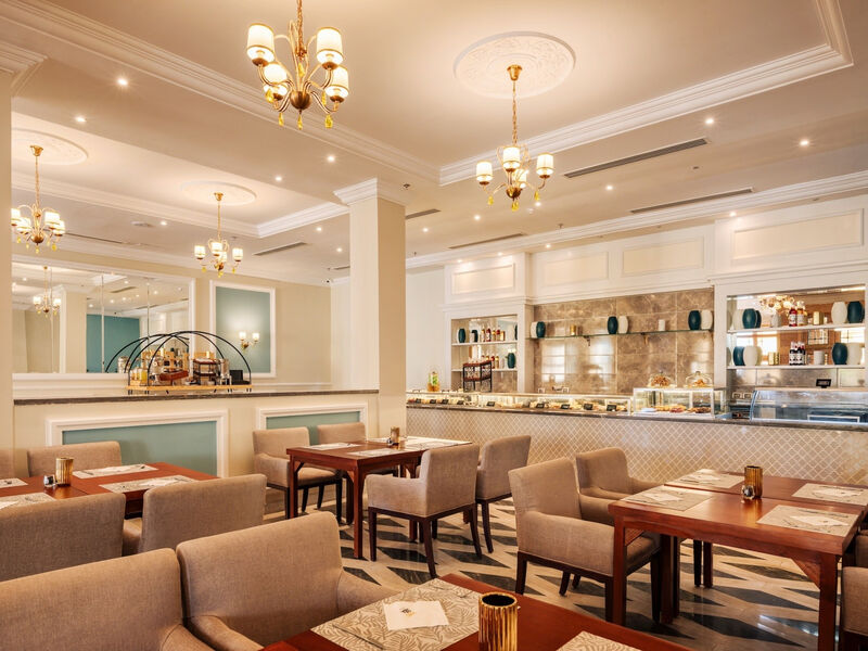 El Kasr Sahl Hasheesh