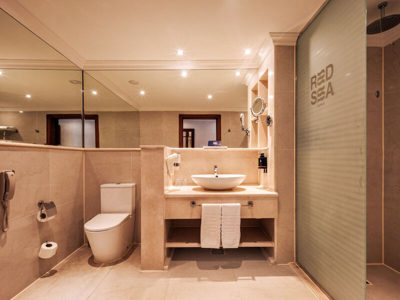 El Kasr Sahl Hasheesh