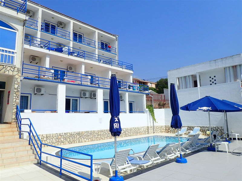 El Mar Club
