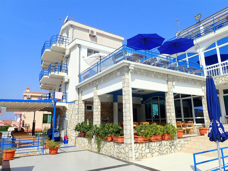 El Mar Club