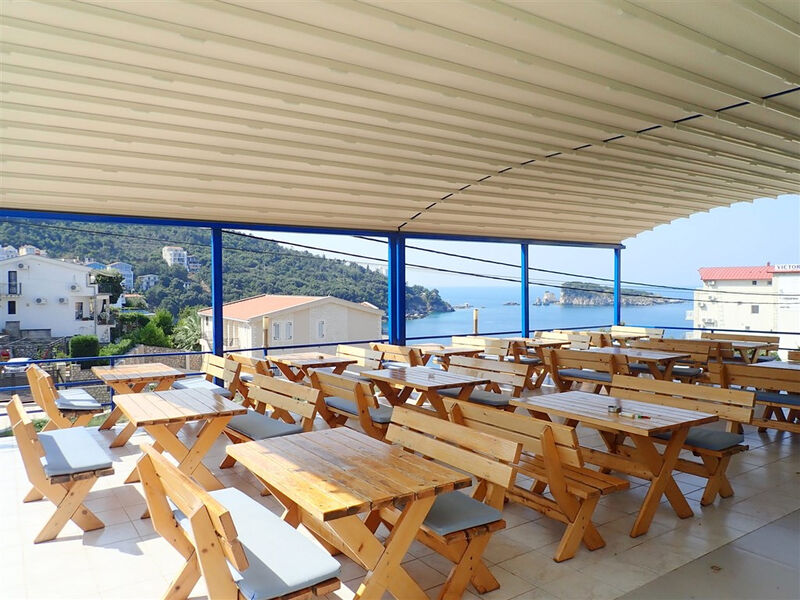 El Mar Club