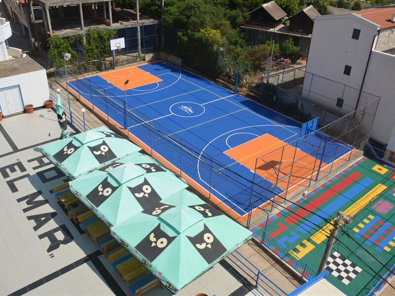 El Mar Club