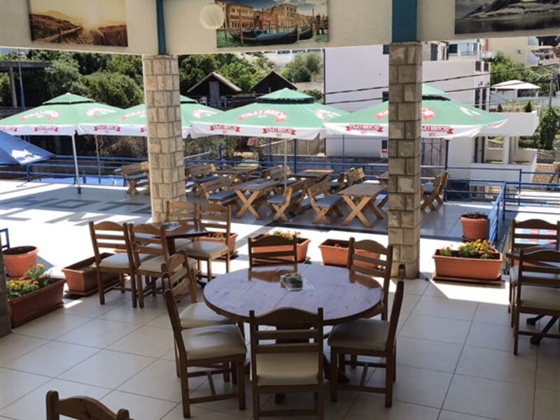 El Mar Club