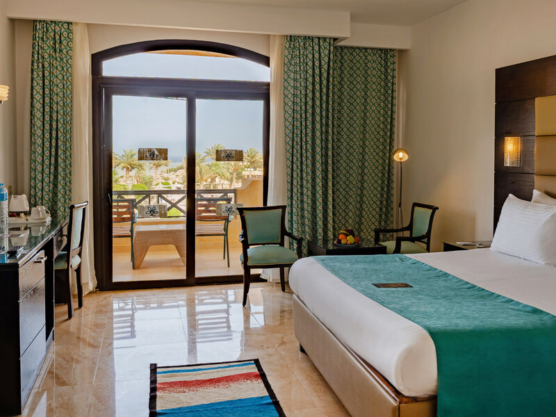 El Phistone Beach Resort
