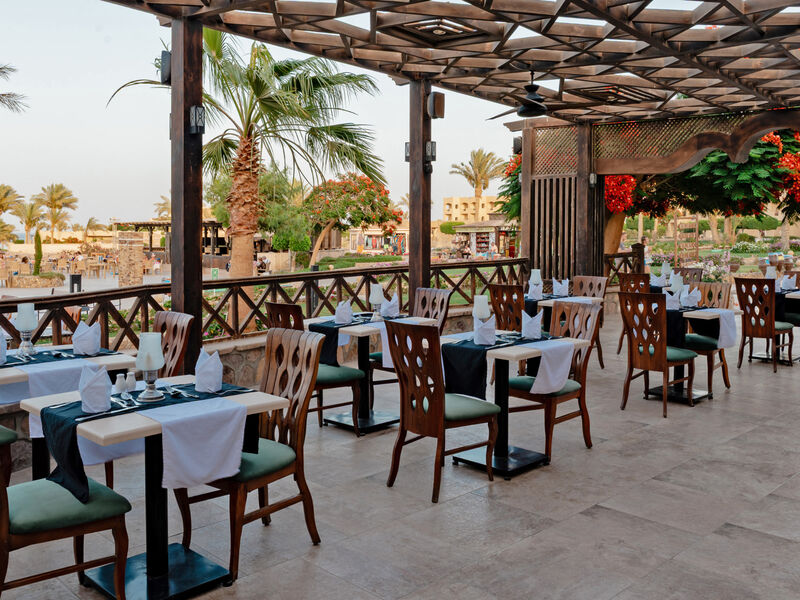 El Phistone Beach Resort