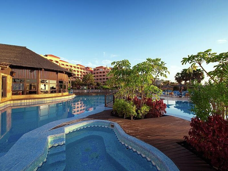 Elba Sara Beach & Golf Resort