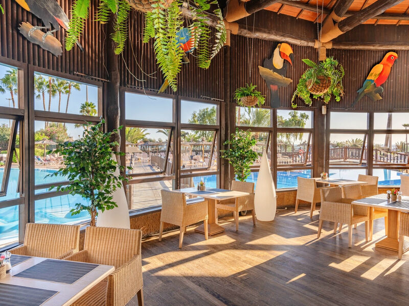 Elba Sara Beach & Golf Resort