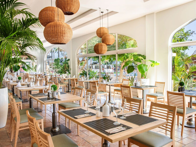 Elba Sara Beach & Golf Resort