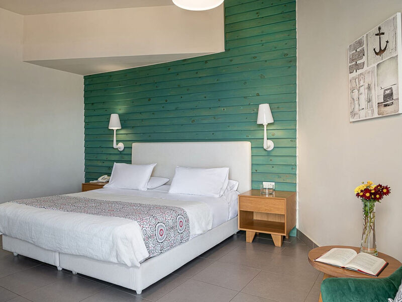 Elia Agia Marina Beach Hotel