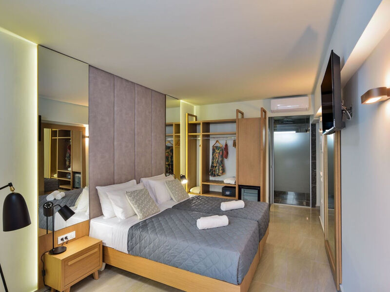 Elia Agia Marina Beach Hotel