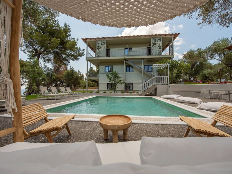 Elies 33 Bio Retreat