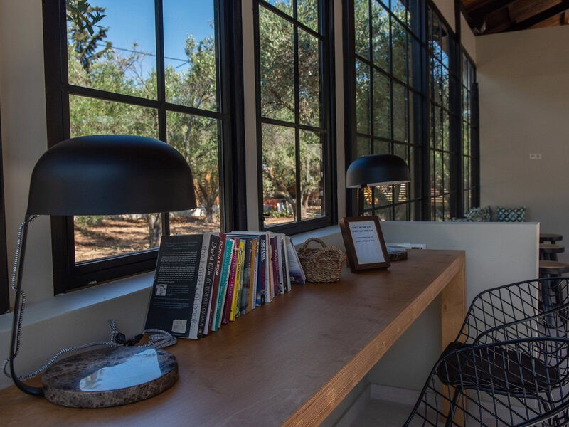 Elies 33 Bio Retreat