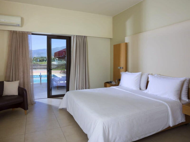 Elite City Resort