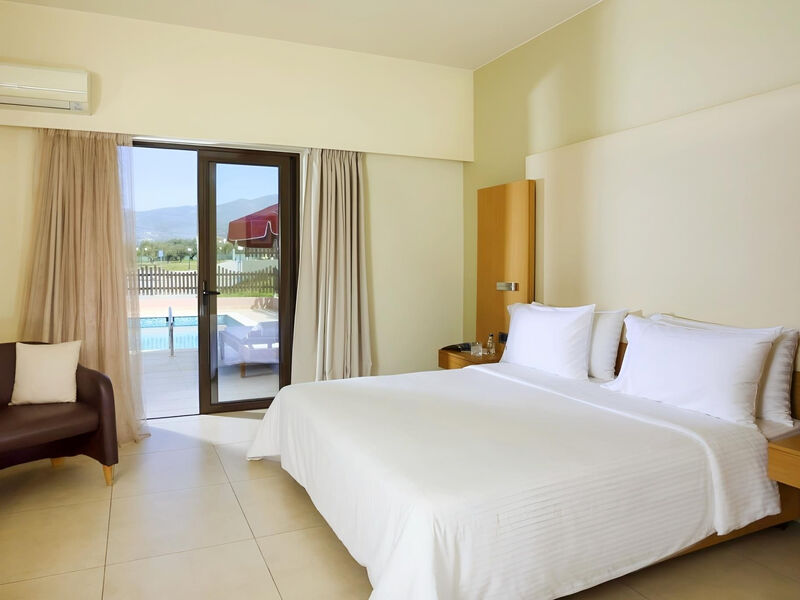 Elite City Resort