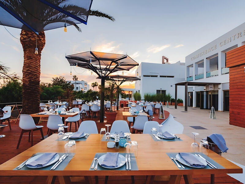Elite City Resort